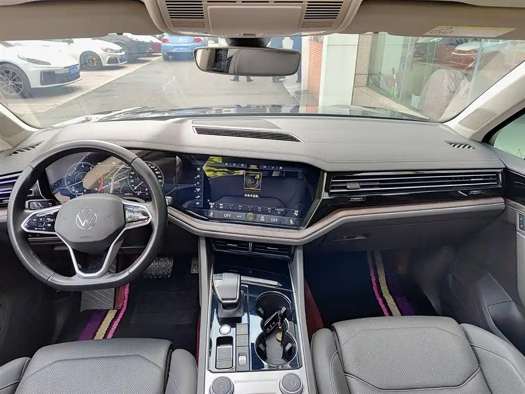 Touareg 2021 3.0TSI Ruixiang Edition Classic Sports Package купить на сайте DeffCars