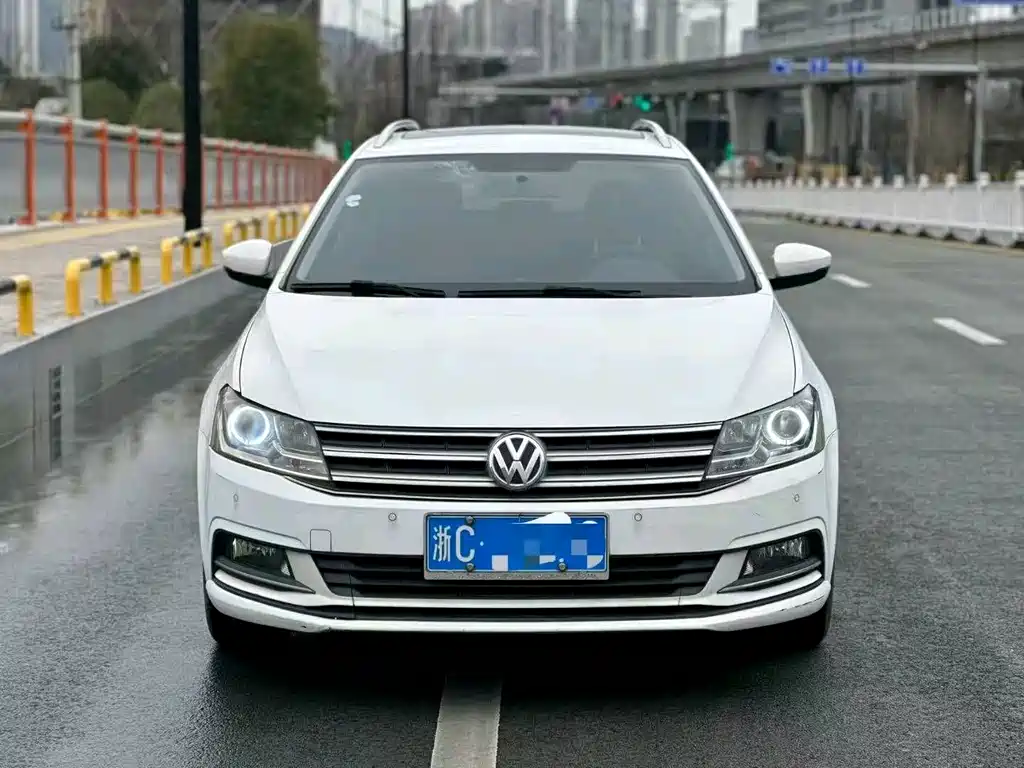 Langxing 2017 180TSI DSG Comfort Edition купить на сайте DeffCars