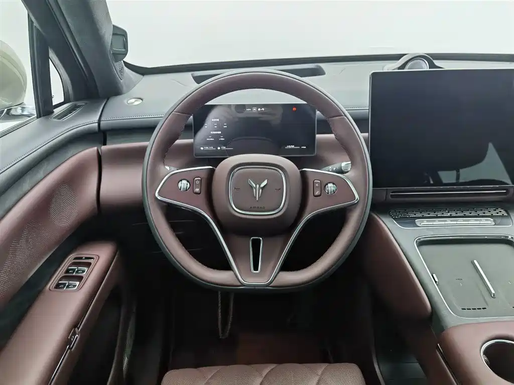 Lantu Taishan 2026 Max+ купить на сайте DeffCars