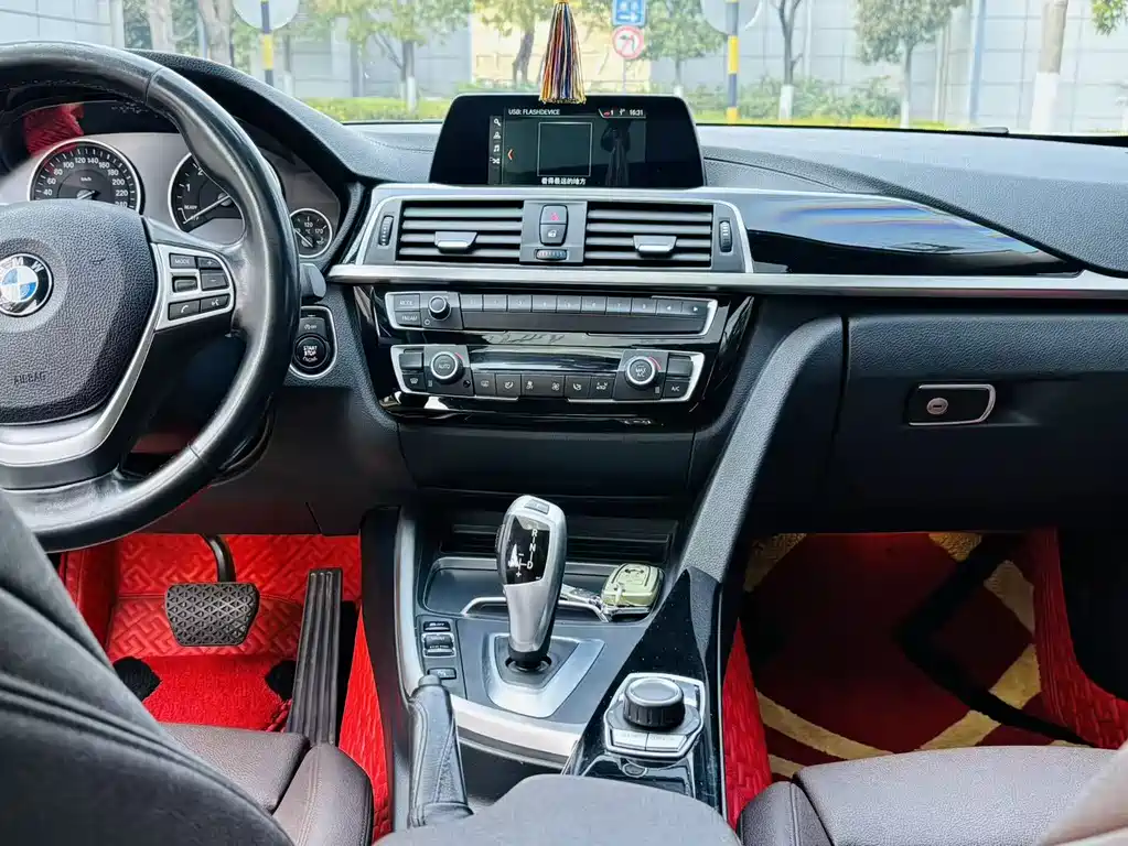 BMW 3 Series 2018 320Li Fashion Model купить на сайте DeffCars