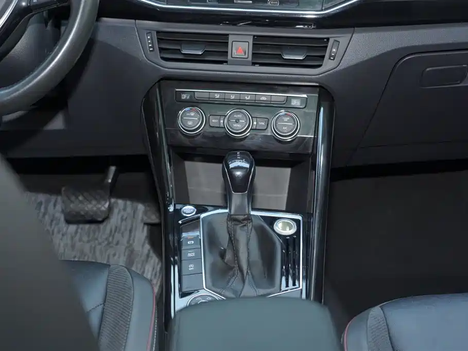 Tanyue 2019 330TSI four-wheel drive luxury model, National V купить на сайте DeffCars