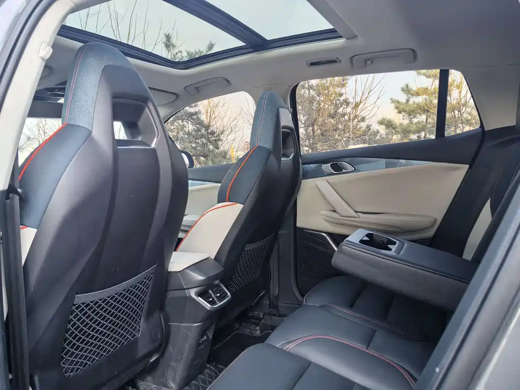 Lynk & Co 06 2020 1.5T Yao Halo купить на сайте DeffCars