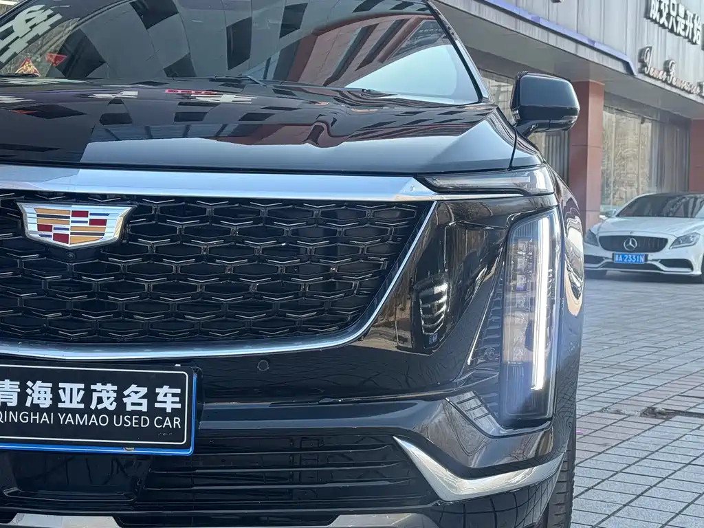 Cadillac XT5 2026 2.0T Metropolis купить на сайте DeffCars