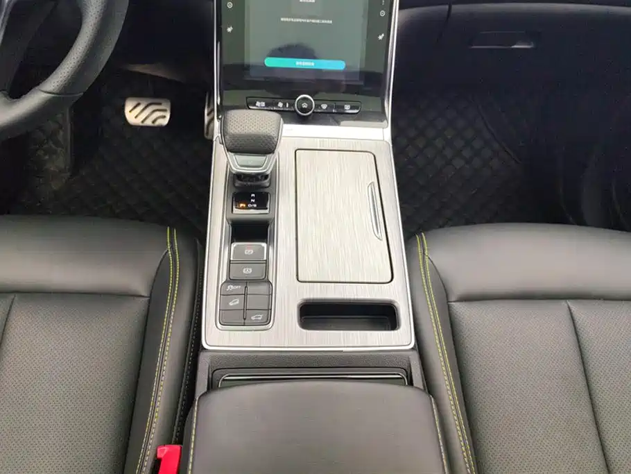 Roewe RX5 2020 PLUS 300TGI Automatic Ali Guochao Ronglin Edition купить на сайте DeffCars