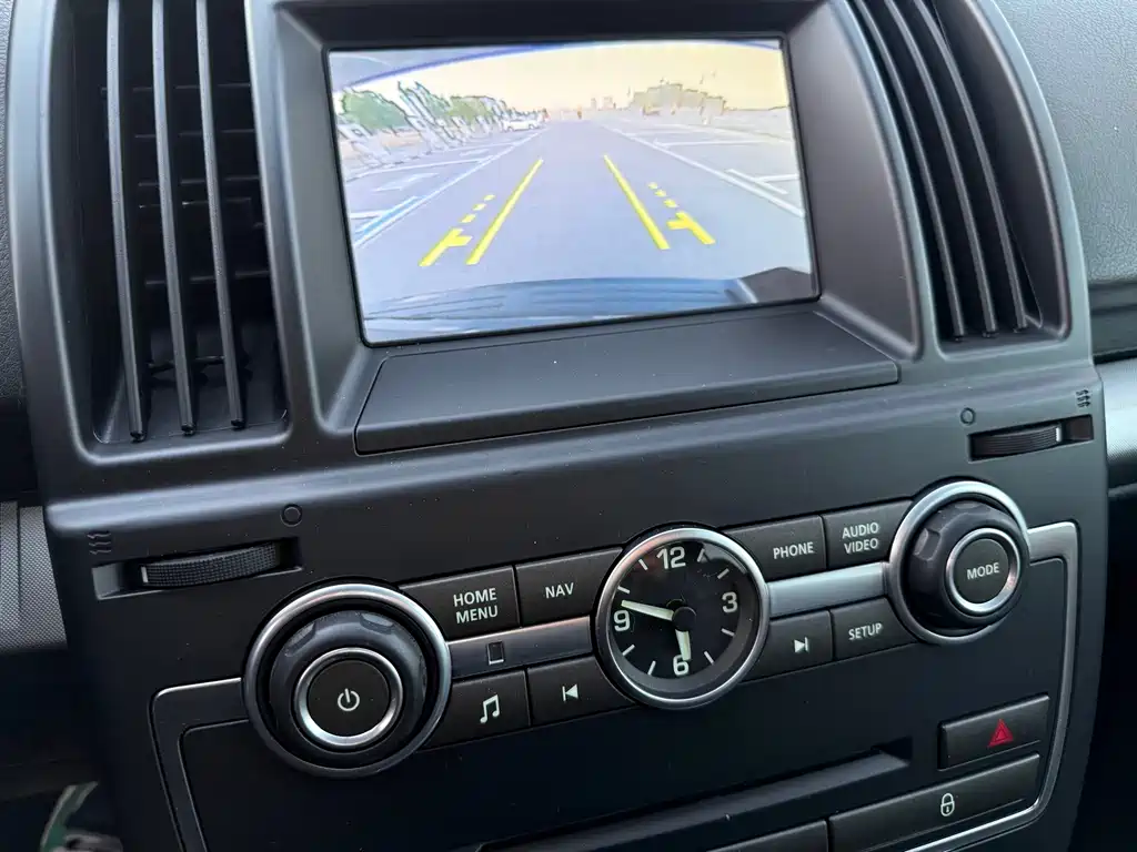 Freelander 2 2013 2.0T Si4 SE gasoline version купить на сайте DeffCars