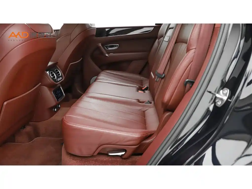 Bentayga 2018 4.0T V8 купить на сайте DeffCars