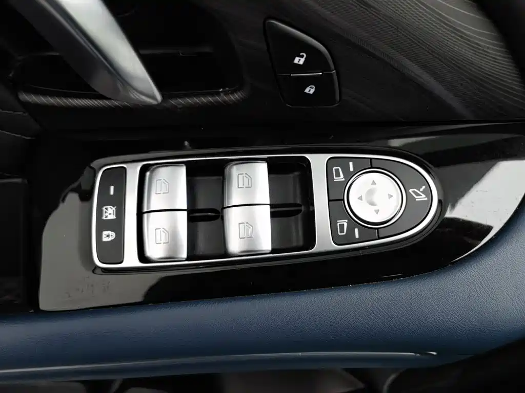 Lantu FREE 2021 four-wheel drive standard extended range exclusive luxury package купить на сайте DeffCars