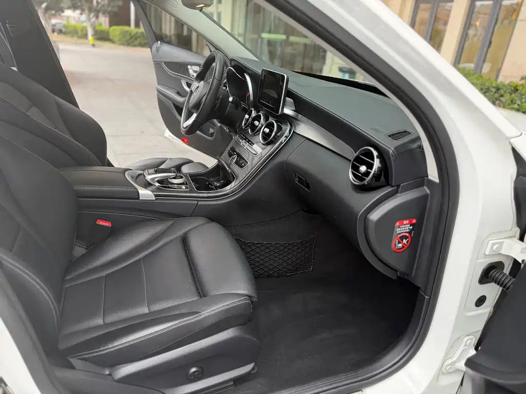 Mercedes-Benz C-Class 2018 C 200 L Sports Edition купить на сайте DeffCars