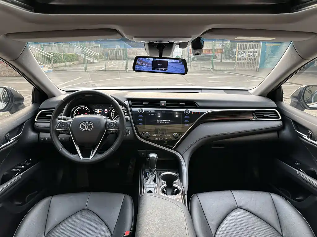 Camry 2019 2.5G Deluxe Edition National VI купить на сайте DeffCars