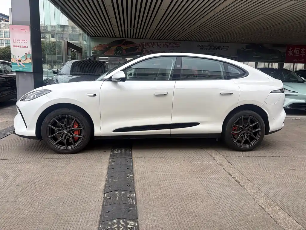 Zhiji LS6 2023 Max Standard Edition купить на сайте DeffCars