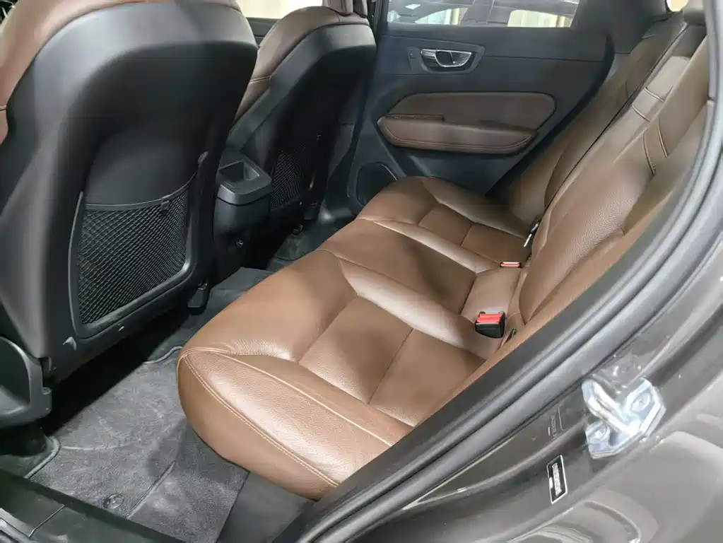 Volvo XC60 2019 T5 Four-wheel Drive Smart Edition National VI купить на сайте DeffCars