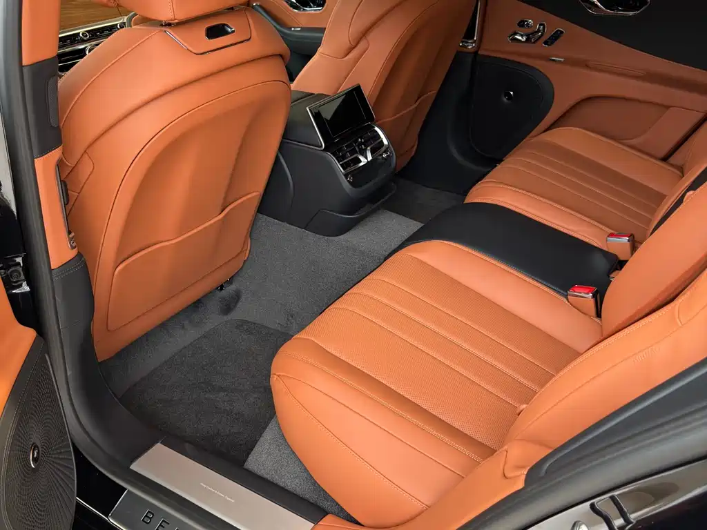 Flying Spur Plug-in Hybrid 2026 4.0T V8 Standard Edition купить на сайте DeffCars
