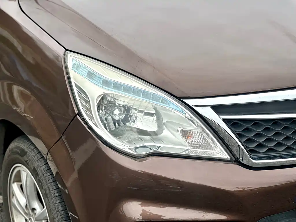 BAIC Huansu H2 2015 1.5L AMT premium model BJ415C купить на сайте DeffCars