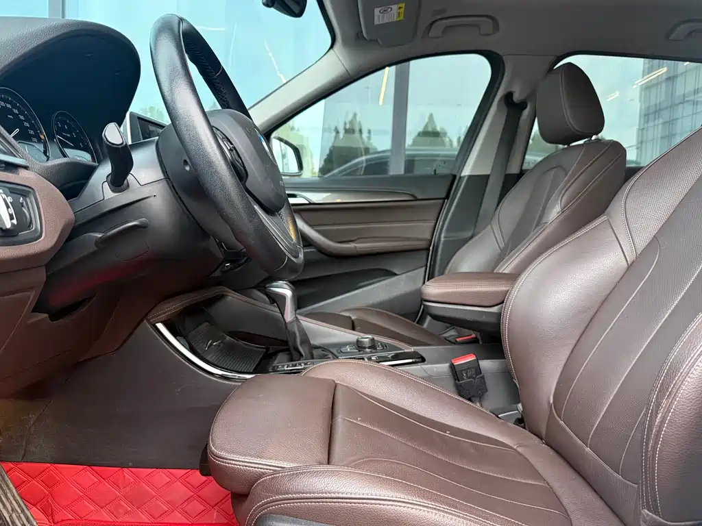 BMW X1 2019 sDrive18Li Exclusive Model купить на сайте DeffCars