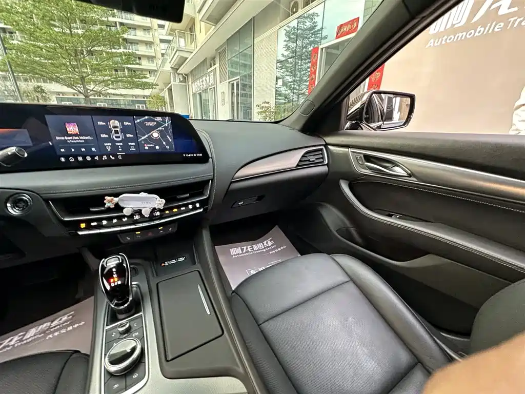 Cadillac CT5 2024 28T Luxury Pro купить на сайте DeffCars