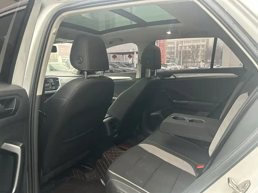 T-ROC 2021 280TSI DSG two-wheel drive elite intelligent version купить на сайте DeffCars