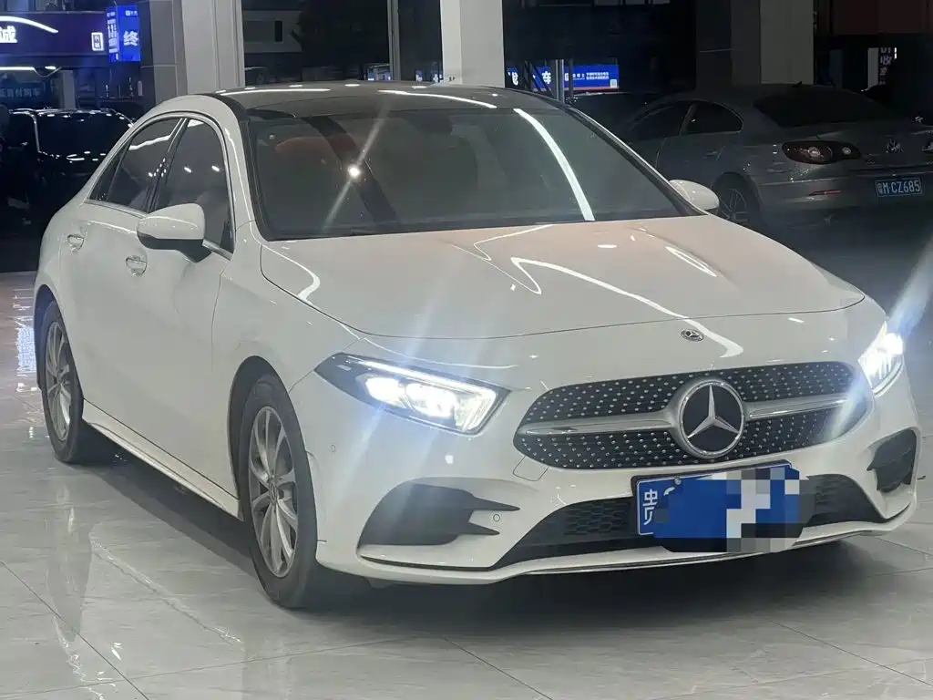 Mercedes-Benz A-Class 2020 A 200 L Sports Sedan купить на сайте DeffCars