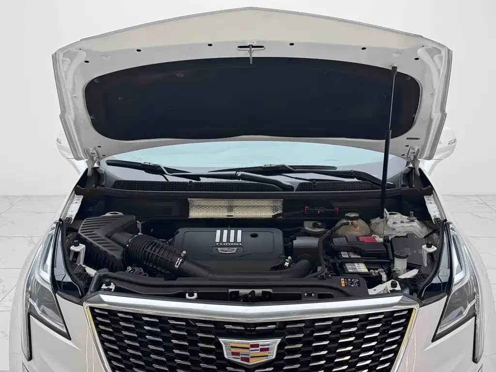 Cadillac XT5 2022 2.0T two-wheel drive luxury model купить на сайте DeffCars