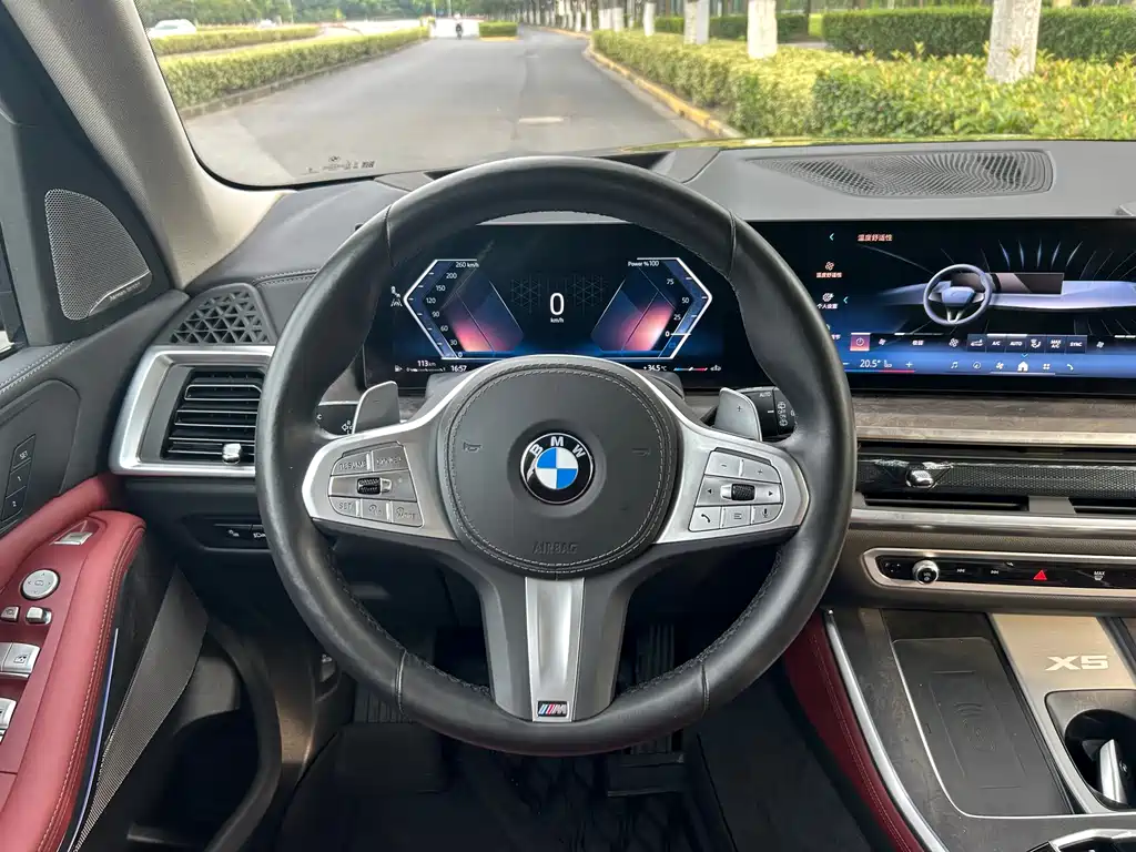 BMW X5 2025 xDrive 30Li Premium M Sport Spectacular Package купить на сайте DeffCars