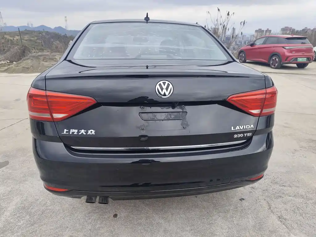 Lavida 2015 230TSI DSG Comfort Edition купить на сайте DeffCars