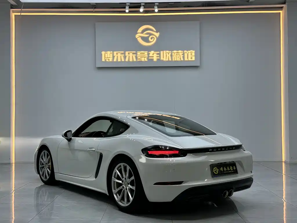 Porsche 718 2016 Cayman 2.0T купить на сайте DeffCars