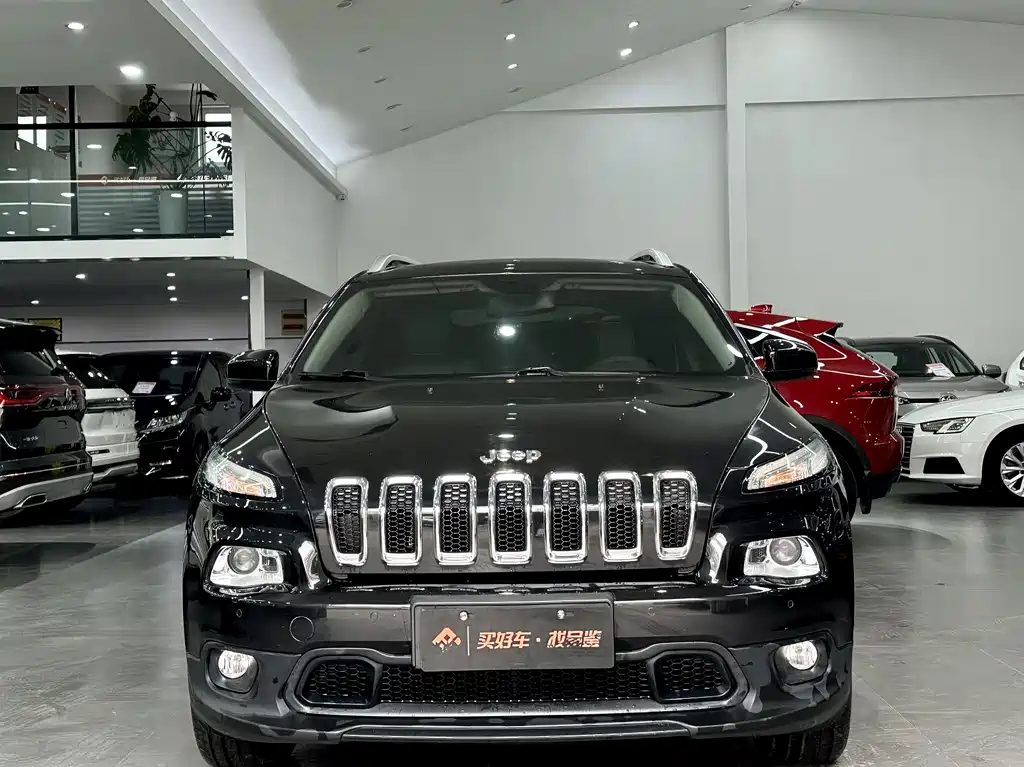 Liberty Light 2017 2.4L Leading Edition купить на сайте DeffCars