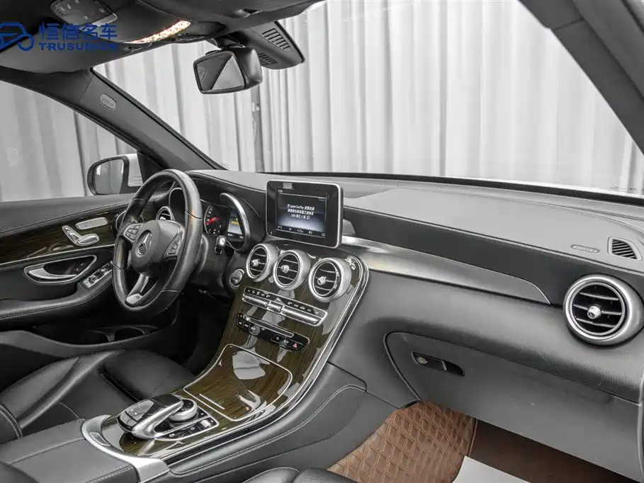 Mercedes-Benz GLC 2019 GLC 260 4MATIC Dynamic купить на сайте DeffCars