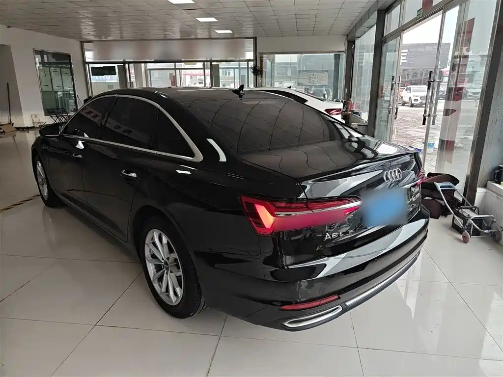Audi A6L 2019 40 TFSI luxury and elegant model купить на сайте DeffCars