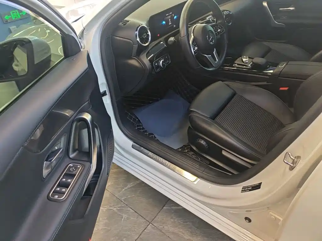 Mercedes-Benz A-Class Imported 2021 A 200 Dynamic купить на сайте DeffCars