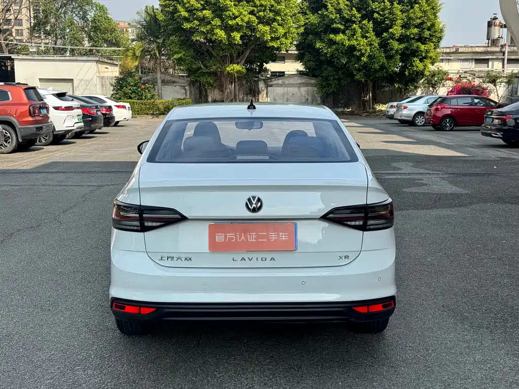 Lavida 2023 Xinrui 1.5L Automatic Xinyi Edition купить на сайте DeffCars