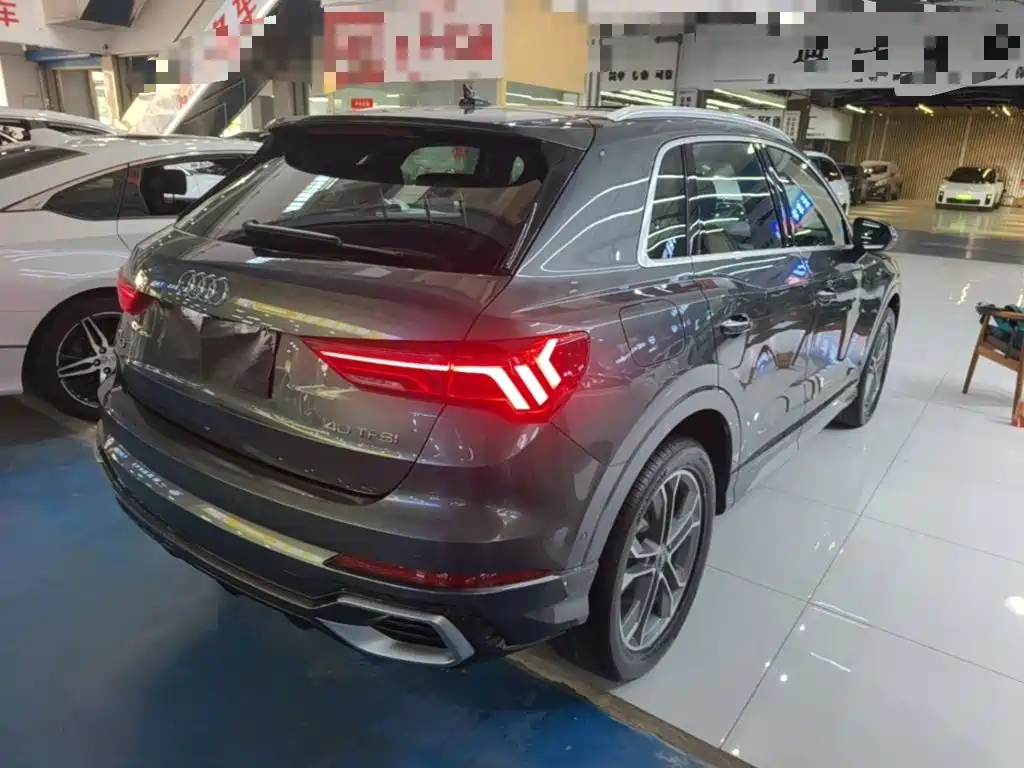 Audi Q3 2025 45th Anniversary Collector's Edition 40TFSI Fashionable and Dynamic купить на сайте DeffCars