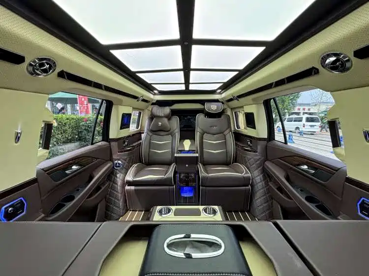 Escalade 2017 6.2L ESV Platinum Edition Extended Model купить на сайте DeffCars