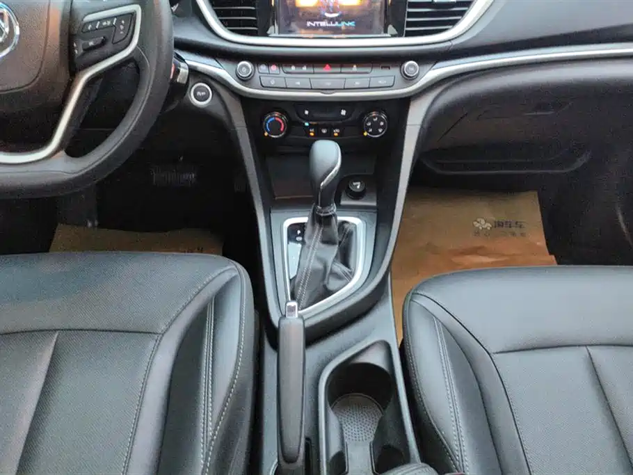 Yinglang 2021 model model 1.5L automatic elite model купить на сайте DeffCars