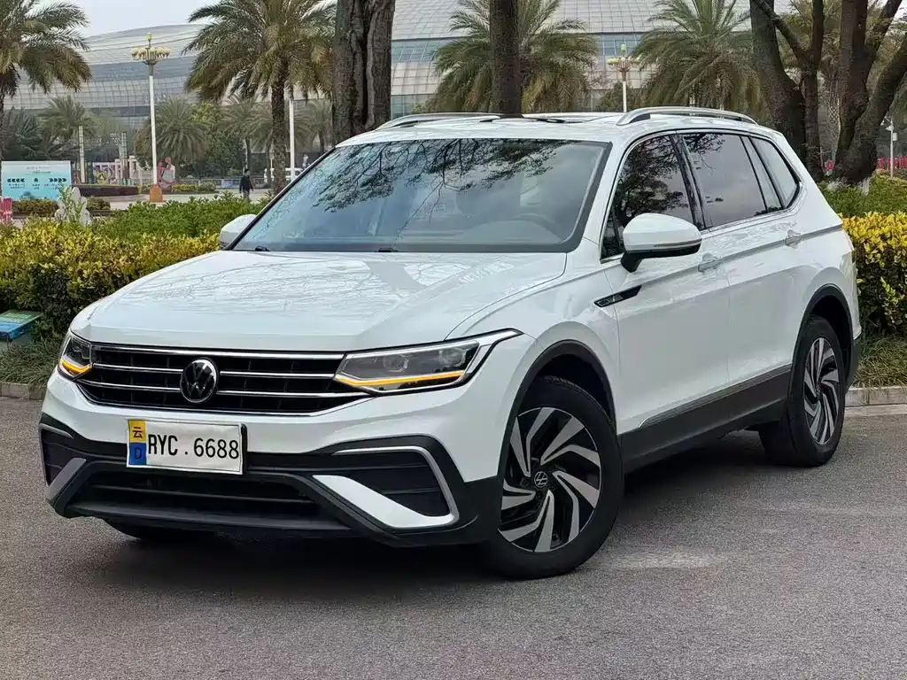 Tiguan L 2023 300TSI automatic two-wheel drive smart version купить на сайте DeffCars