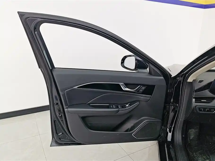 Pentium B70 2025 Longyao Edition 1.5T Enjoyment Model купить на сайте DeffCars