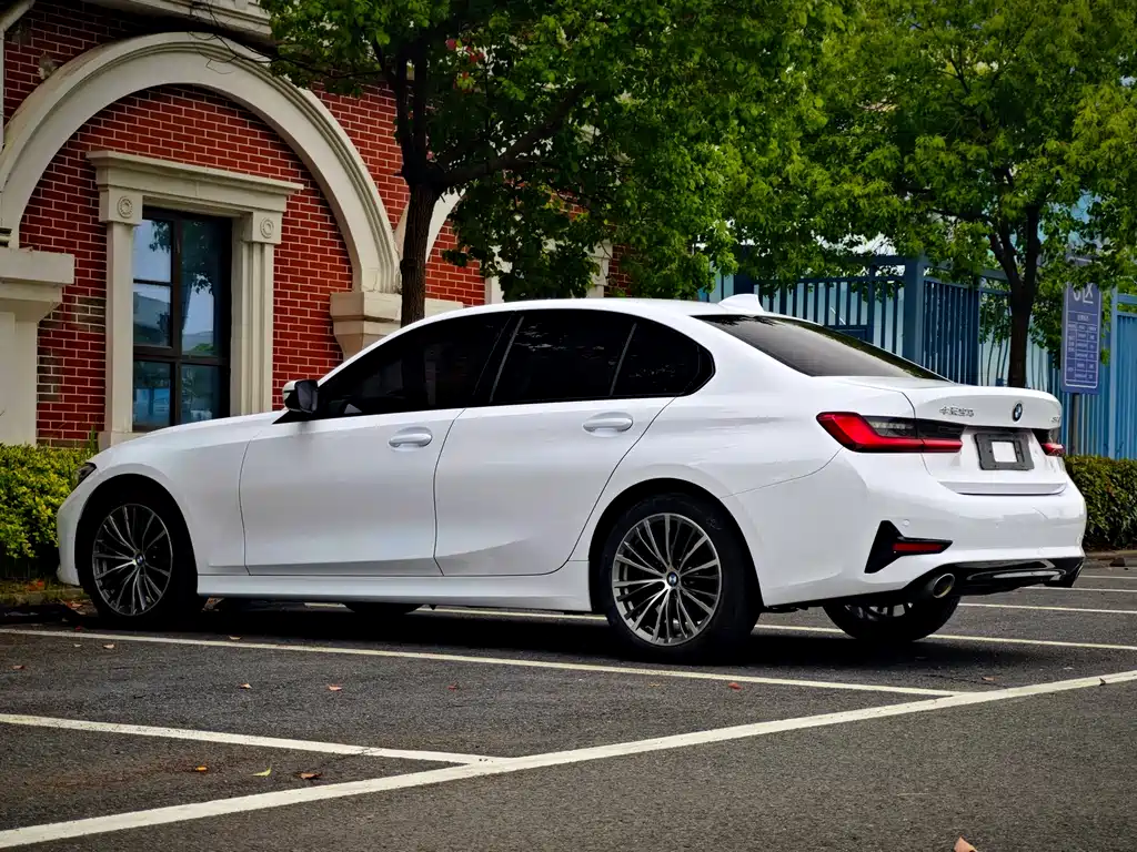 BMW 3 Series 2021 facelift 320i sports package купить на сайте DeffCars