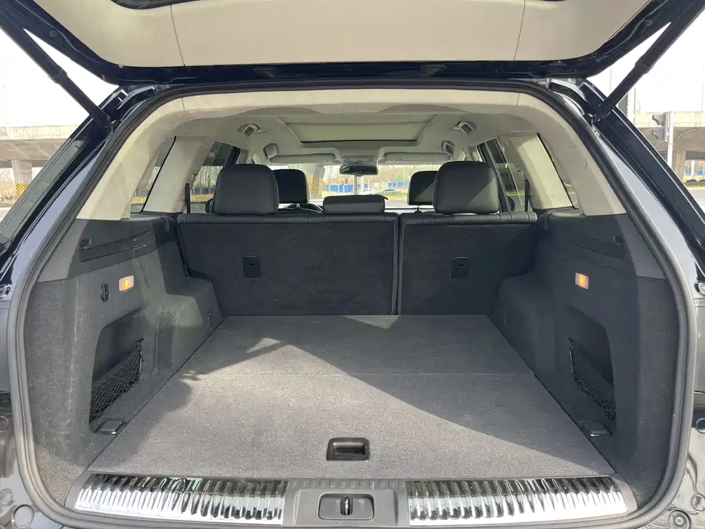 Hongqi HS7 2021 3.0T automatic four-wheel drive Zhilian Qichang Edition купить на сайте DeffCars
