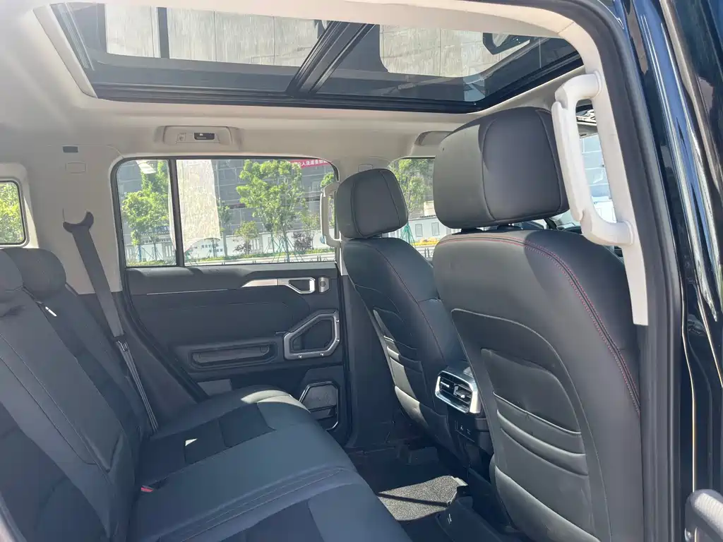 Jietu Traveler 2023 2.0T four-wheel drive crossover PRO купить на сайте DeffCars