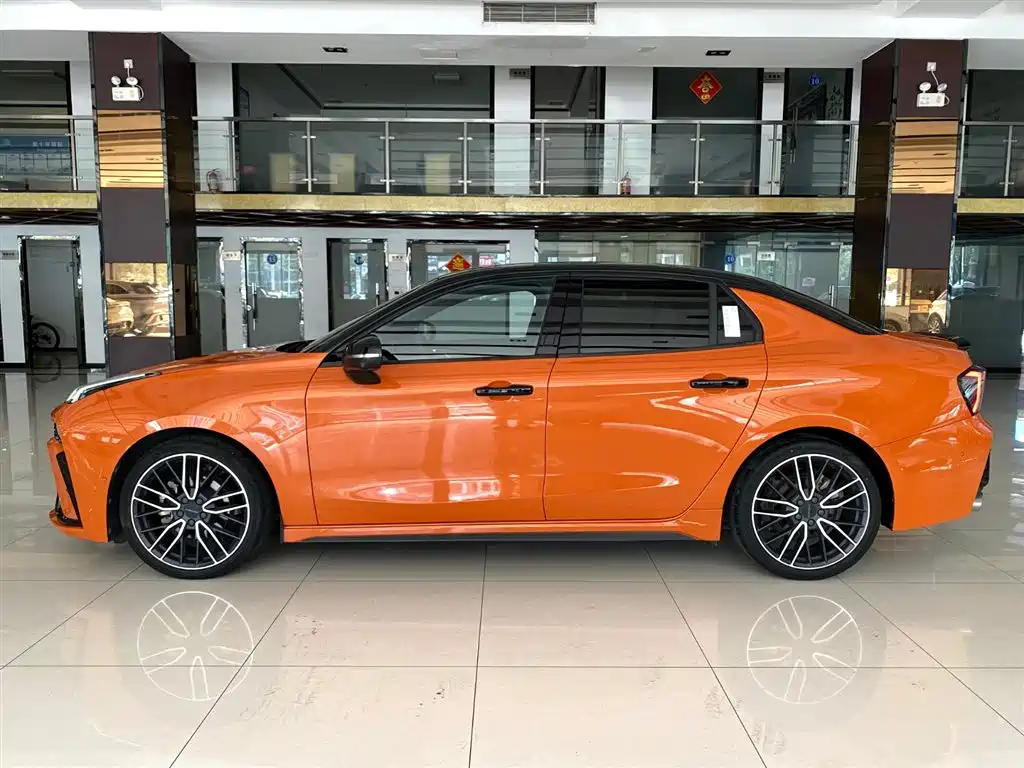 Lynk & Co 03 2023 2.0TD DCT Halo купить на сайте DeffCars
