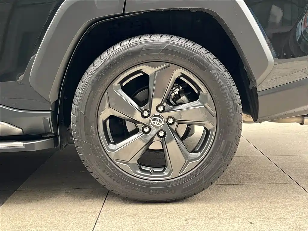 RAV4 Rongfang 2022 2.0L CVT four-wheel drive fashion Plus version купить на сайте DeffCars