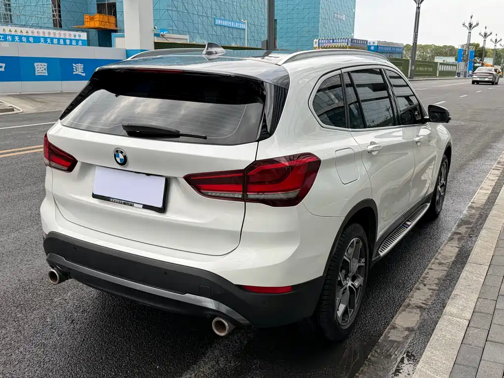 BMW X1 2021 facelift sDrive25Li leading model купить на сайте DeffCars