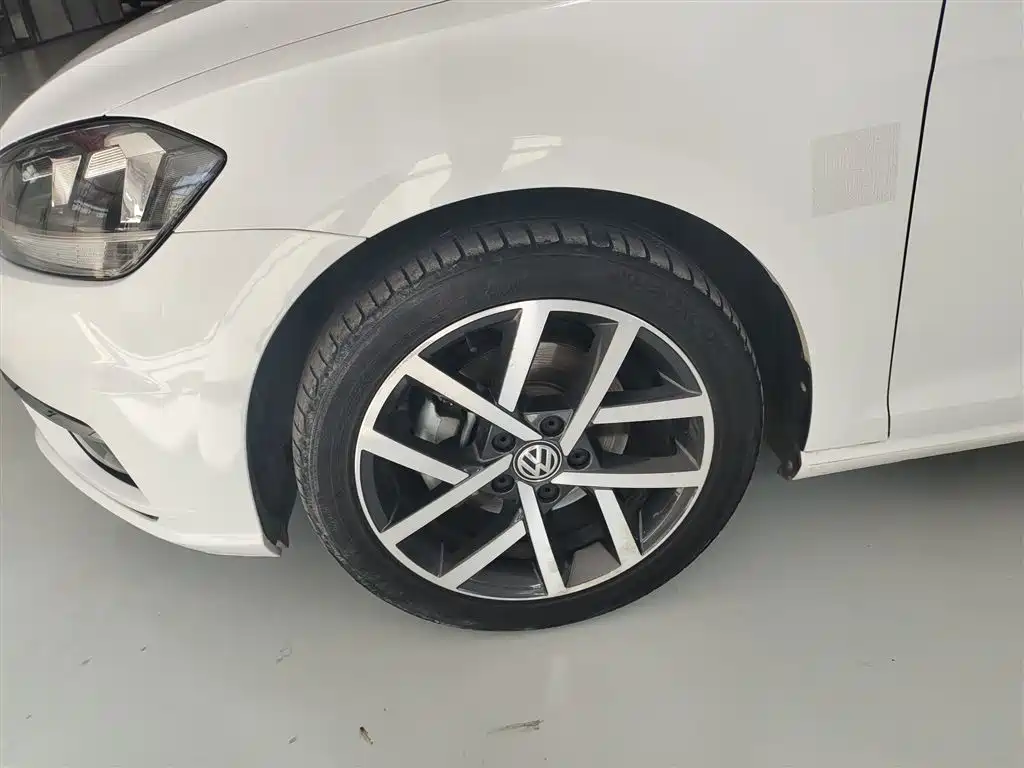Golf 2020 280TSI DSG luxury model купить на сайте DeffCars