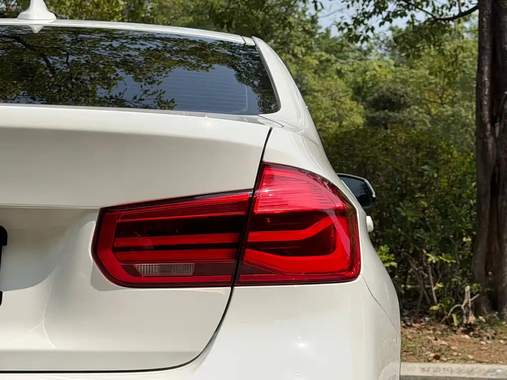 BMW 3 Series 2018 320i M Sports Package купить на сайте DeffCars