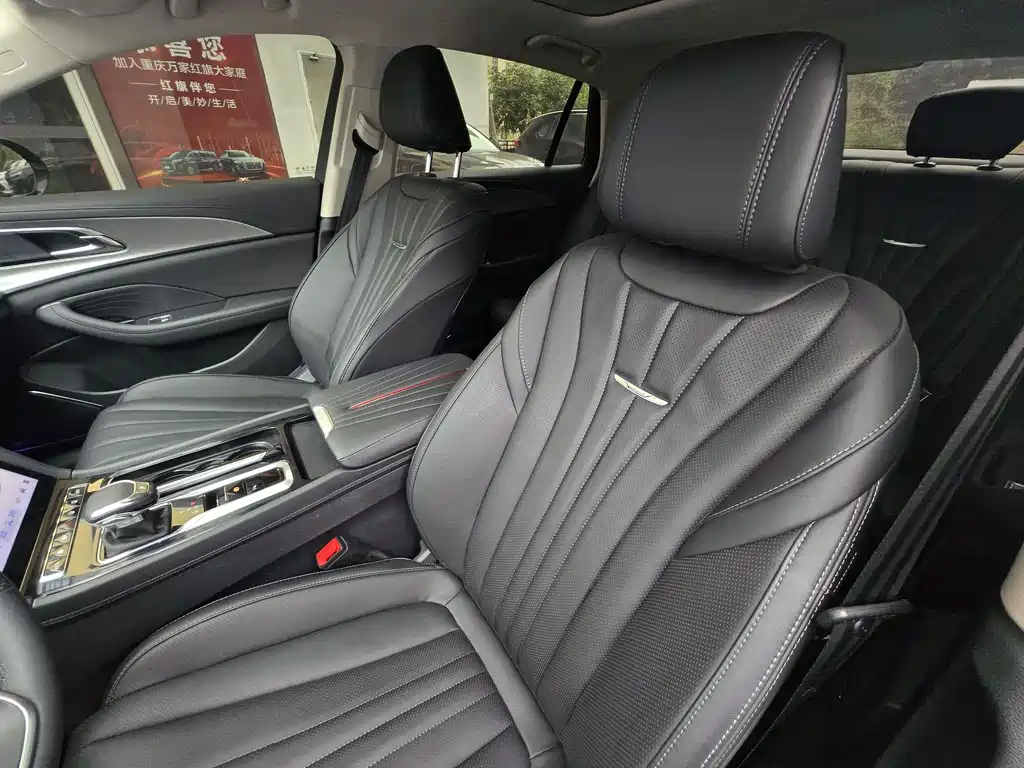 Hongqi H5 2023 1.5T DCT Zhilian Qiyun Edition купить на сайте DeffCars