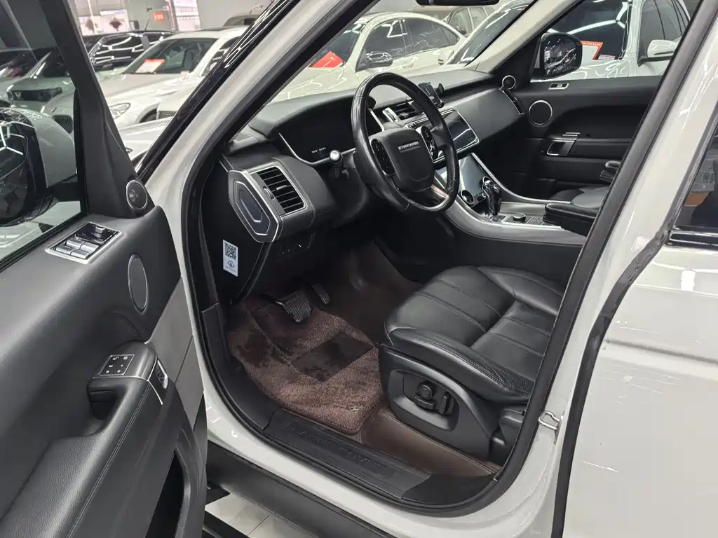 Range Rover Sport 2017 3.0 SC V6 SE купить на сайте DeffCars