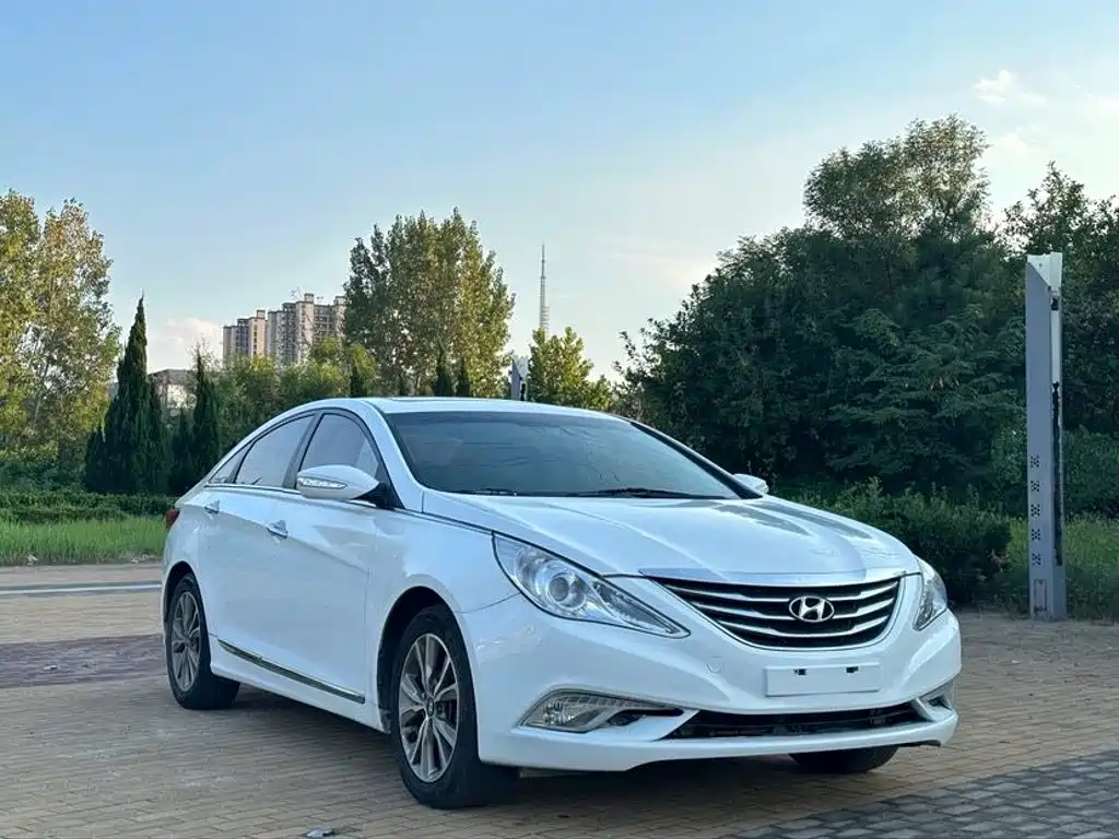 Sonata 2014 2.0L Automatic Deluxe Edition купить на сайте DeffCars