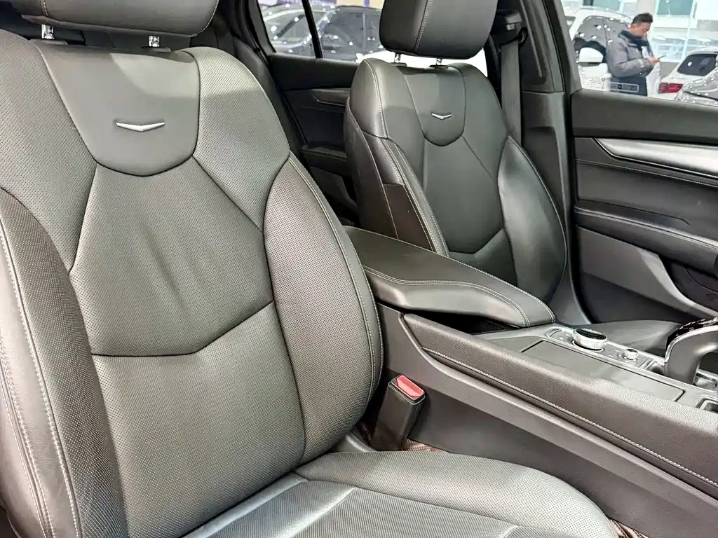 Cadillac CT5 2021 28T luxury model купить на сайте DeffCars