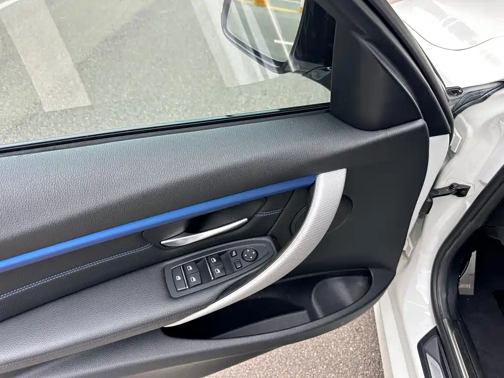 BMW 3 Series 2019 320i M Sports Package купить на сайте DeffCars