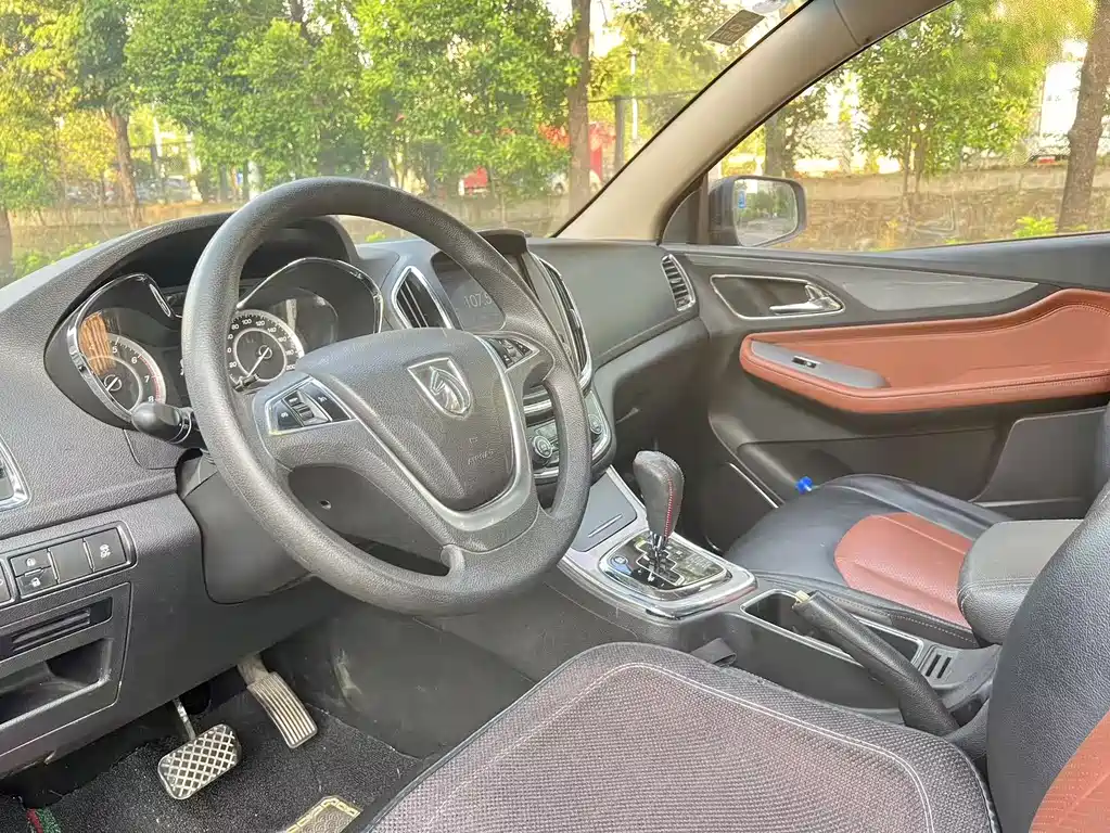 Baojun 560 2016 1.8L iAMT Elite купить на сайте DeffCars