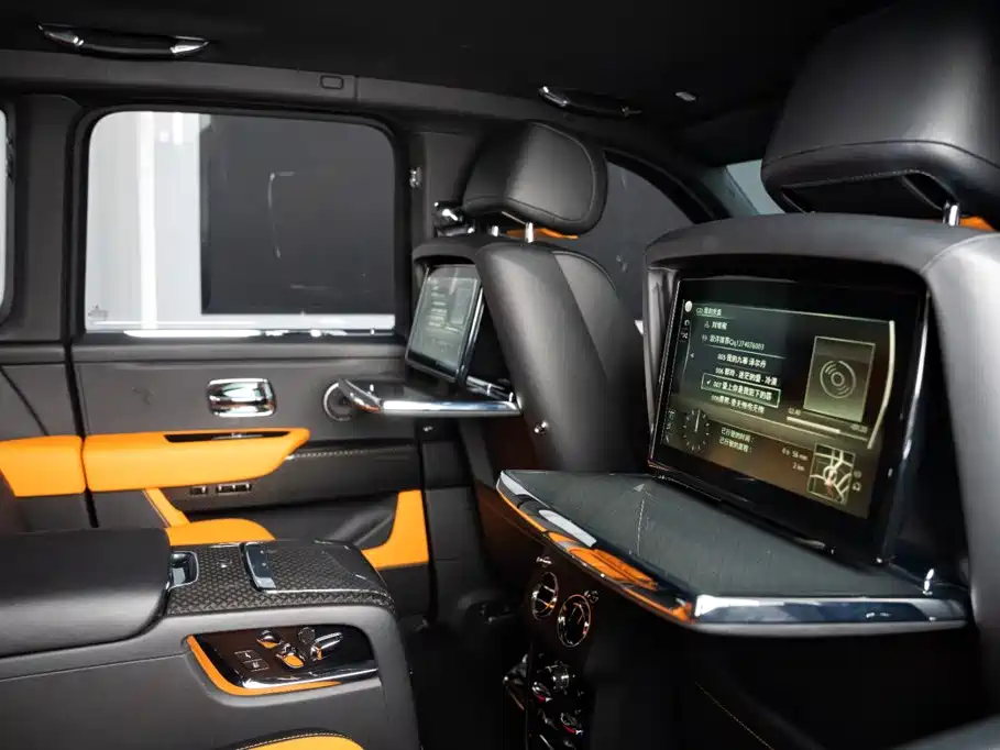 Cullinan 2020 Black Badge купить на сайте DeffCars